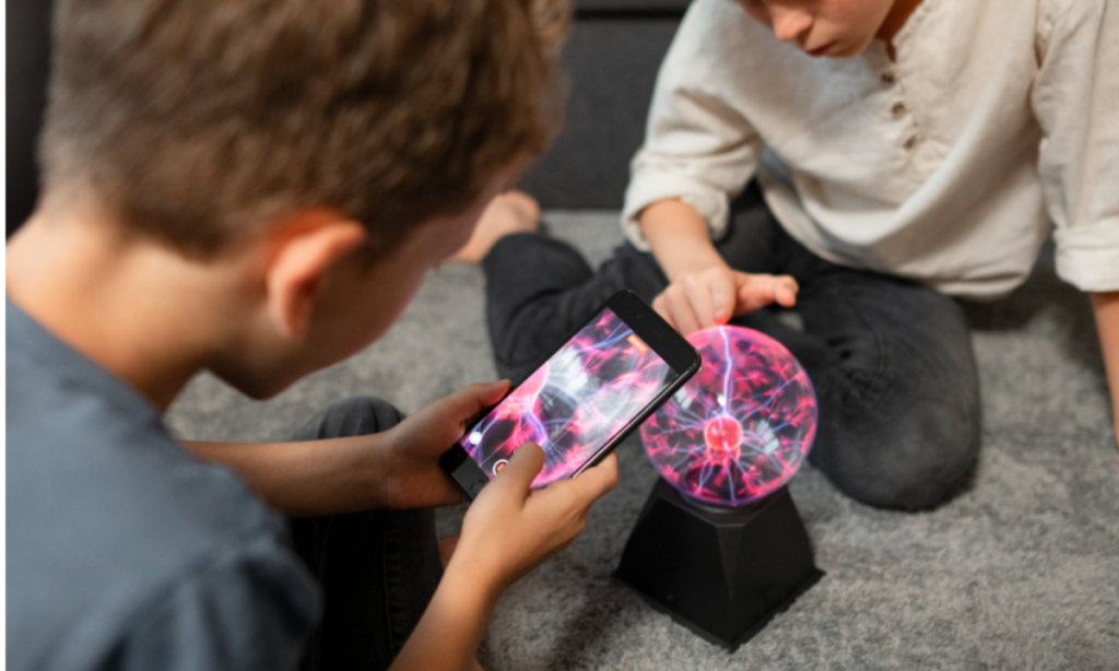 The Evolution of Online Interaction in the Last Decade